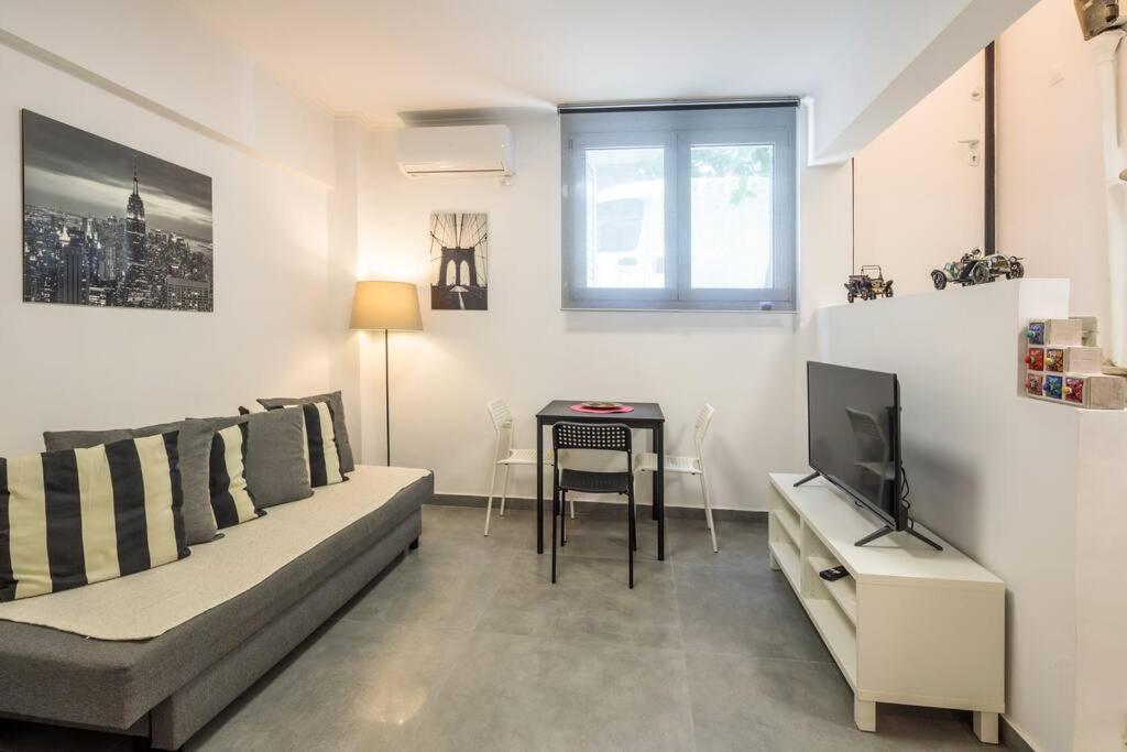 Hilton Area Brand New Comfortable Apartment 아테네 외부 사진